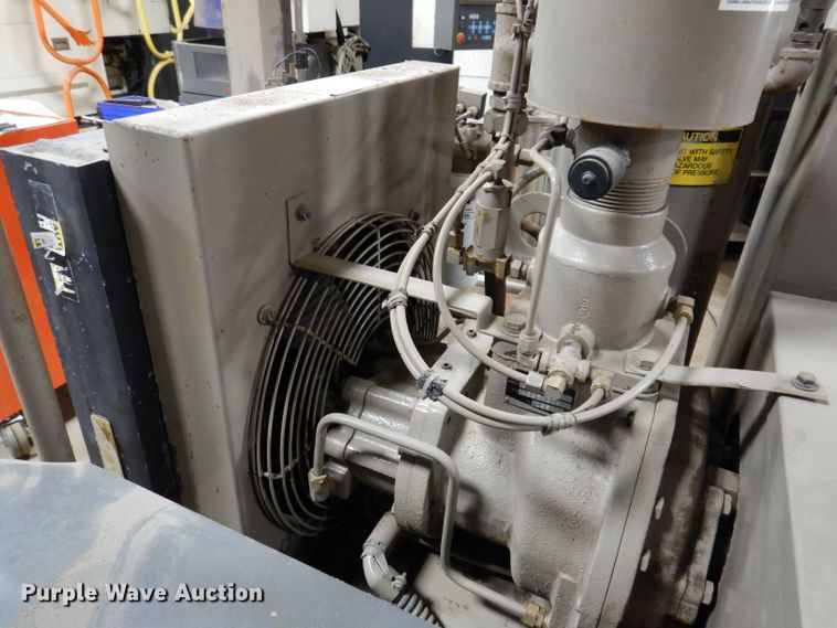 image for item KN9991 1993 Leroi  air compressor