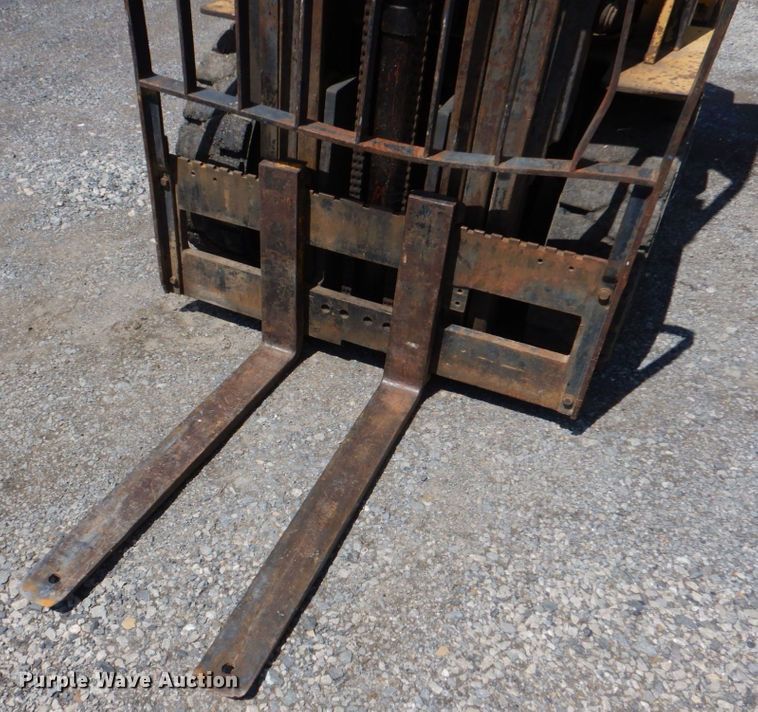 image for item KP9140 Catepillar V50D  forklift