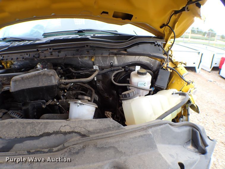 image for item KR9834 2019 Ford F350 Super Duty  utility bed pickup truck