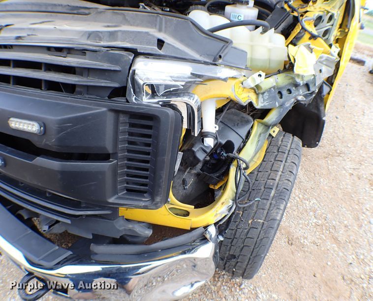 image for item KR9834 2019 Ford F350 Super Duty  utility bed pickup truck