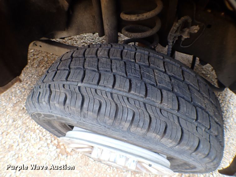 image for item KR9834 2019 Ford F350 Super Duty  utility bed pickup truck