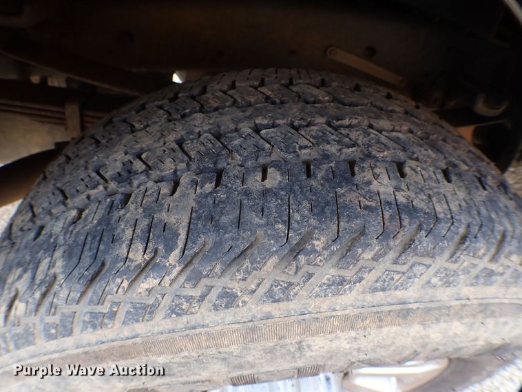 image for item KR9834 2019 Ford F350 Super Duty  utility bed pickup truck