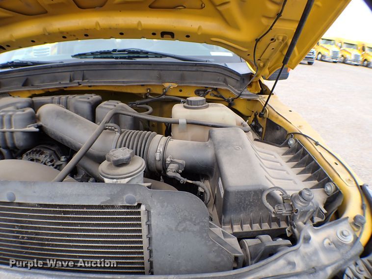 image for item KR9835 2015 Ford F350 Super Duty  utility bed pickup truck