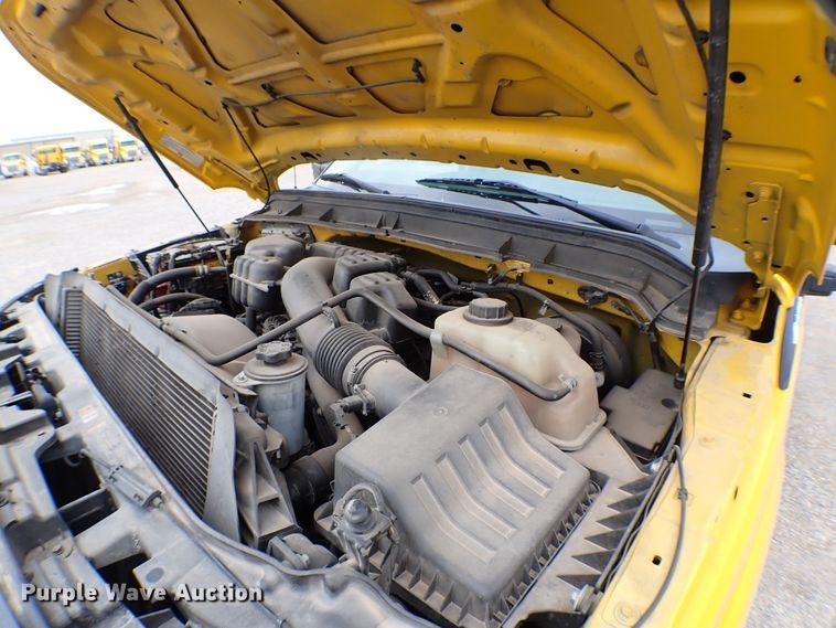 image for item KR9835 2015 Ford F350 Super Duty  utility bed pickup truck