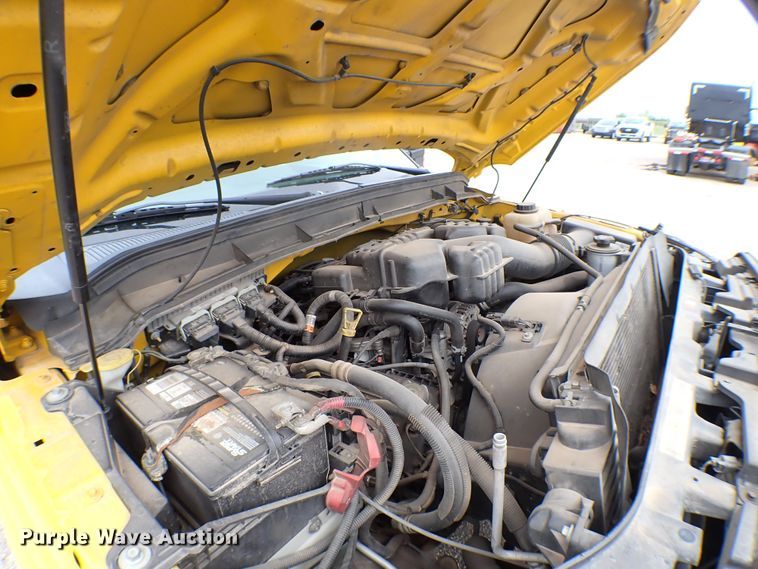 image for item KR9835 2015 Ford F350 Super Duty  utility bed pickup truck