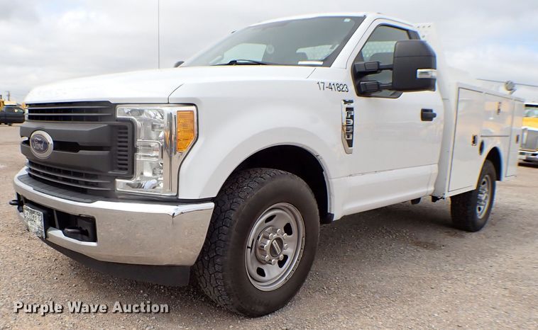 image for item KR9842 2017 Ford F350 Super Duty XL  utility bed pickup truck