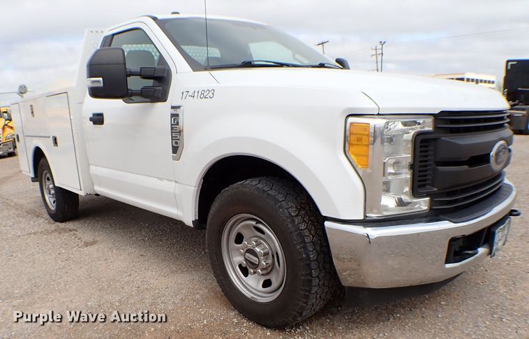 image for item KR9842 2017 Ford F350 Super Duty XL  utility bed pickup truck