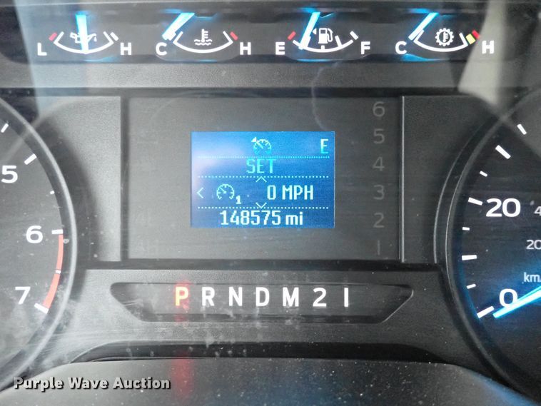 image for item KR9842 2017 Ford F350 Super Duty XL  utility bed pickup truck