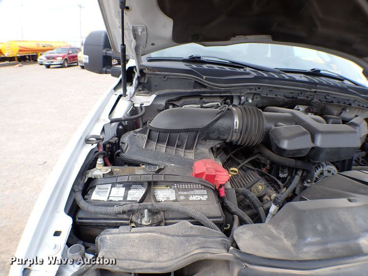 image for item KR9842 2017 Ford F350 Super Duty XL  utility bed pickup truck