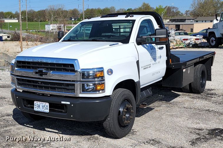 image for item KT9839 2019 Chevrolet Silverado 5500  flatbed truck