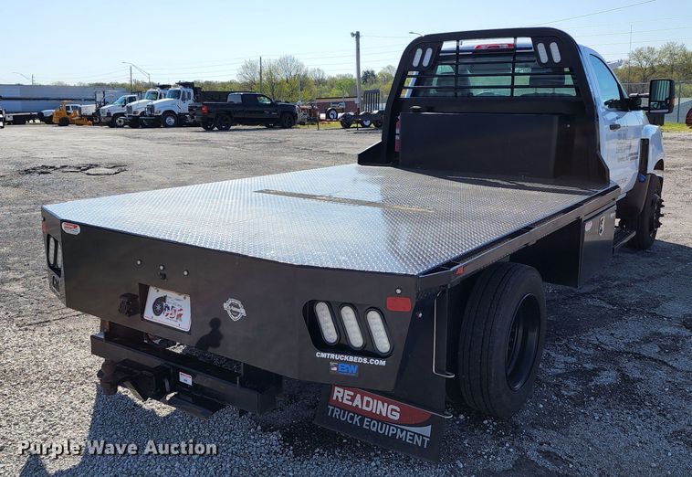 image for item KT9839 2019 Chevrolet Silverado 5500  flatbed truck