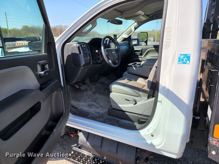 image for item KT9839 2019 Chevrolet Silverado 5500  flatbed truck