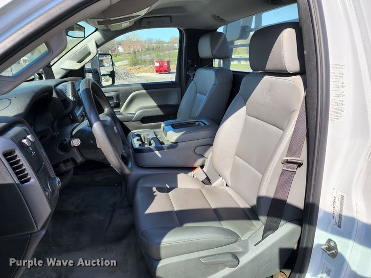 image for item KT9839 2019 Chevrolet Silverado 5500  flatbed truck