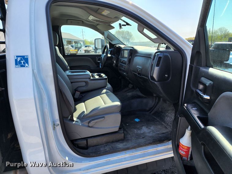 image for item KT9839 2019 Chevrolet Silverado 5500  flatbed truck