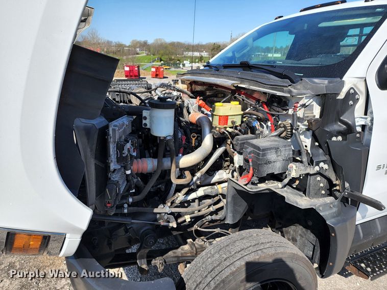 image for item KT9839 2019 Chevrolet Silverado 5500  flatbed truck