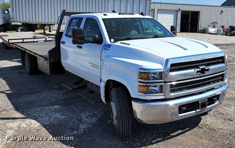 image for item KT9840 2019 Chevrolet Silverado 4500HD  flatbed truck