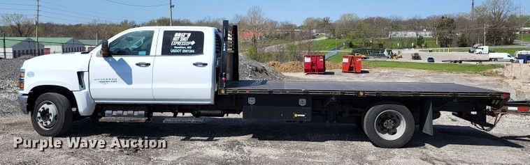 image for item KT9840 2019 Chevrolet Silverado 4500HD  flatbed truck