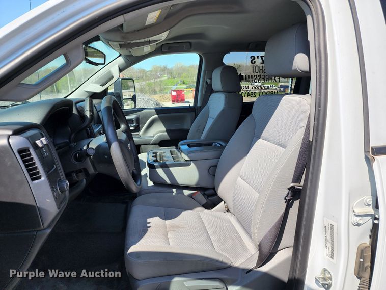 image for item KT9840 2019 Chevrolet Silverado 4500HD  flatbed truck