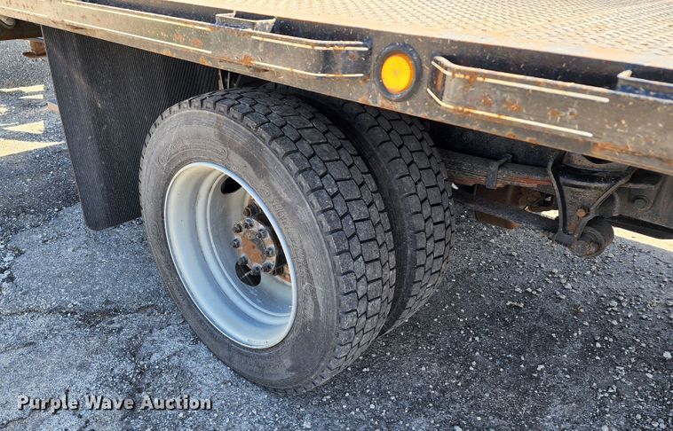 image for item KT9840 2019 Chevrolet Silverado 4500HD  flatbed truck