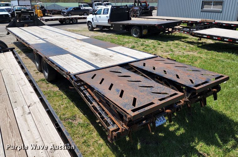 image for item KT9842 2018 Norstar  equipment trailer