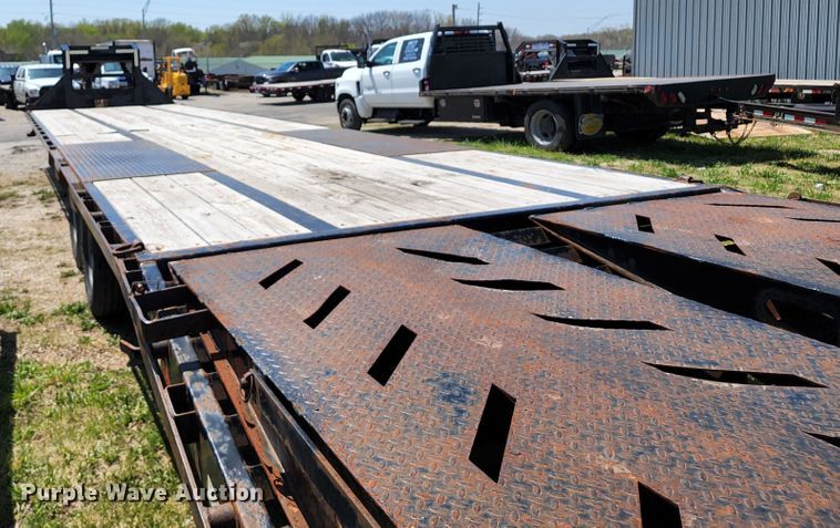 image for item KT9842 2018 Norstar  equipment trailer