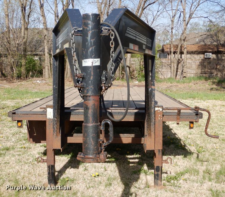 image for item LS9039 2000 Titan  equipment trailer