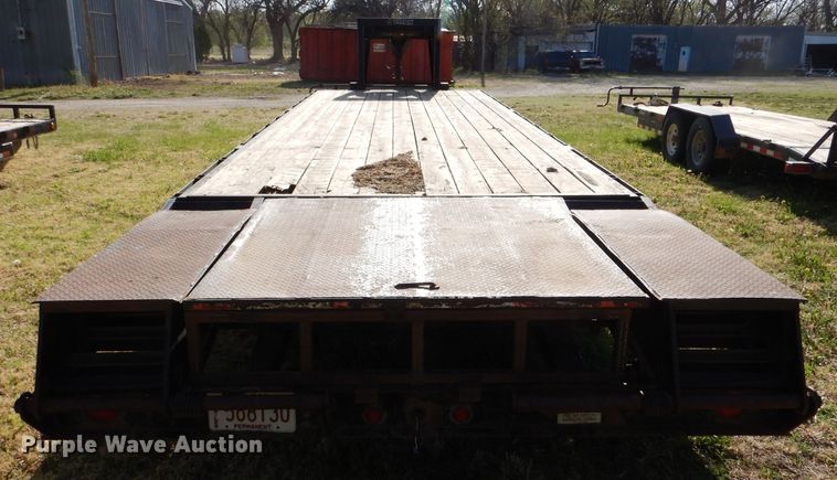 image for item LS9039 2000 Titan  equipment trailer
