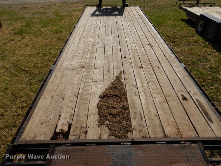 image for item LS9039 2000 Titan  equipment trailer