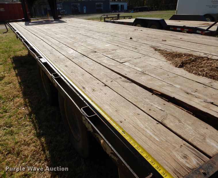 image for item LS9039 2000 Titan  equipment trailer