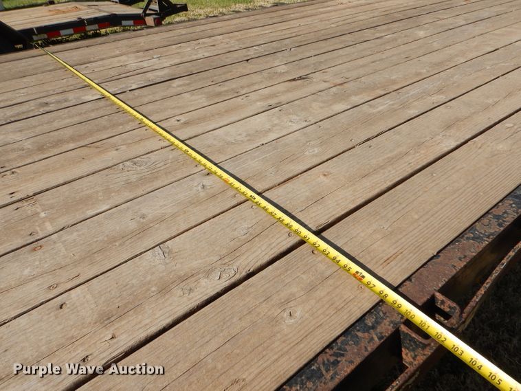 image for item LS9039 2000 Titan  equipment trailer