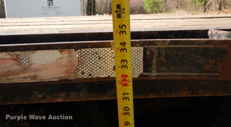 image for item LS9039 2000 Titan  equipment trailer