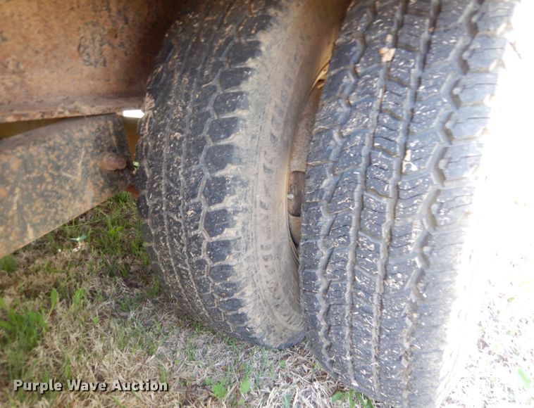 image for item LS9039 2000 Titan  equipment trailer