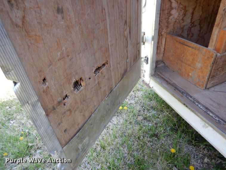 image for item LS9041 2007 Haulmark  enclosed cargo trailer