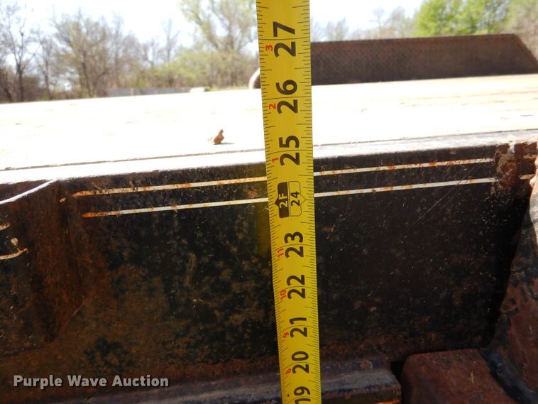 image for item LS9042 2012 PJ  equipment trailer