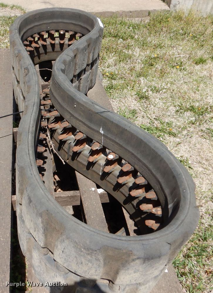 image for item LS9044 Caterpillar 16"W rubber tracks