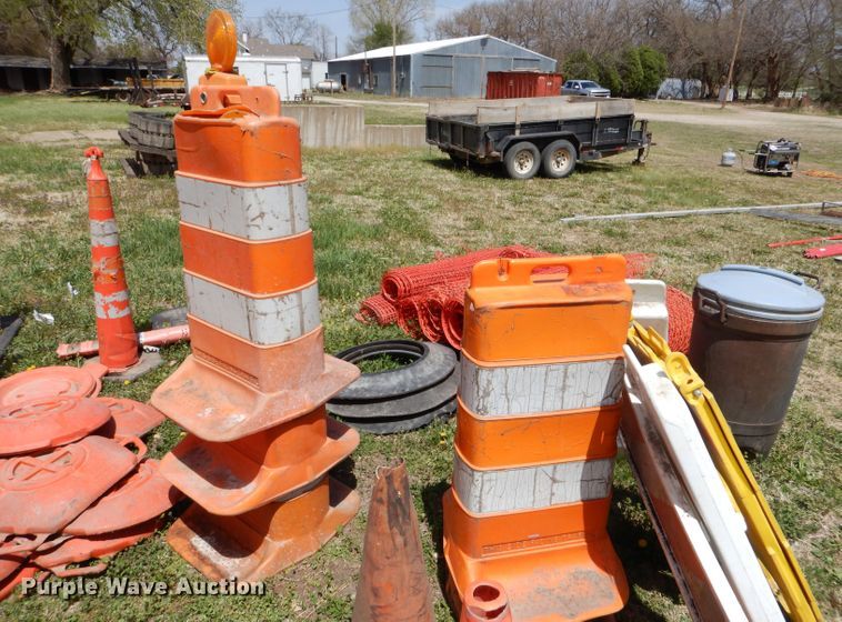 image for item LS9045 Road safety equipment