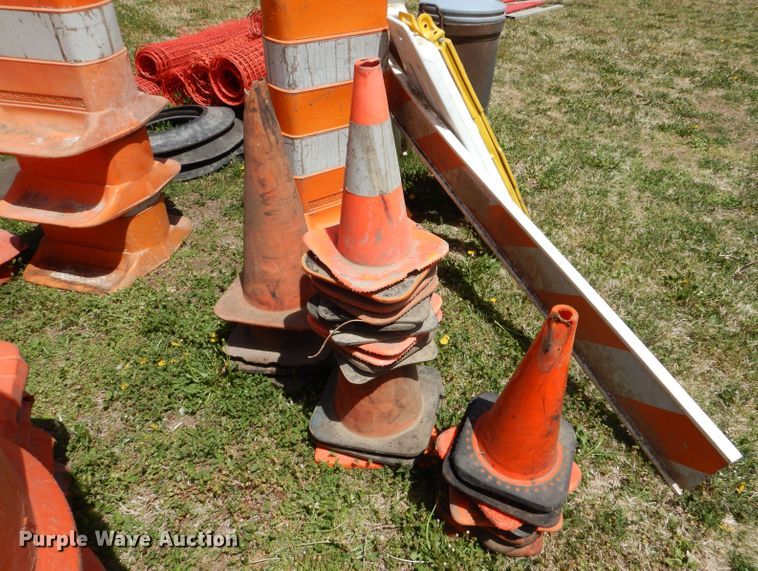 image for item LS9045 Road safety equipment