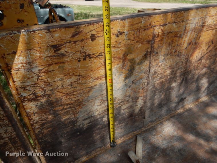 image for item LS9057 2009 Fastline  dump trailer