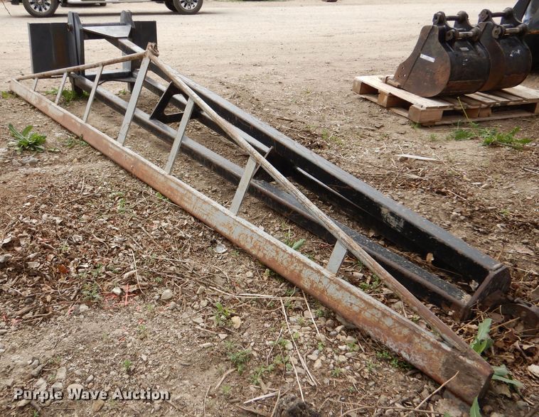 image for item LS9061 12' L skid steer jib