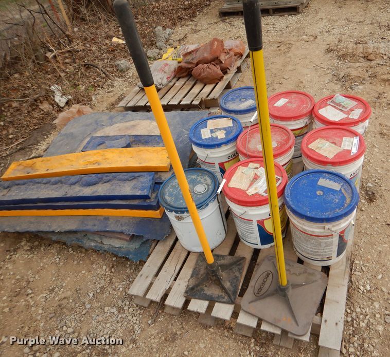 image for item LS9068 (34) Brick Form stamps