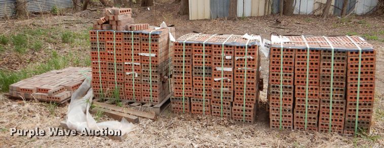 image for item LS9073 Acme Brick  Approximately 1,700 Acme Highland Gray Western King bricks