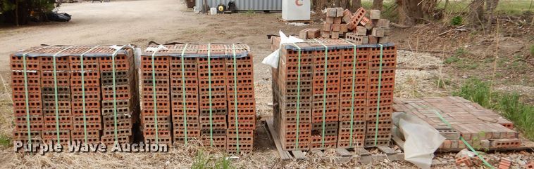 image for item LS9073 Acme Brick  Approximately 1,700 Acme Highland Gray Western King bricks