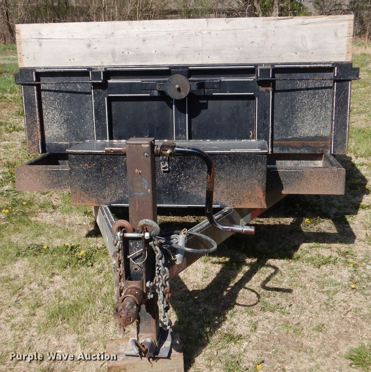 image for item LS9074 2002 Titan  dump trailer