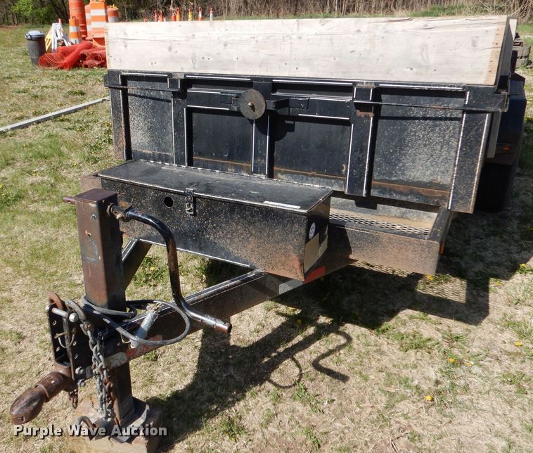 image for item LS9074 2002 Titan  dump trailer