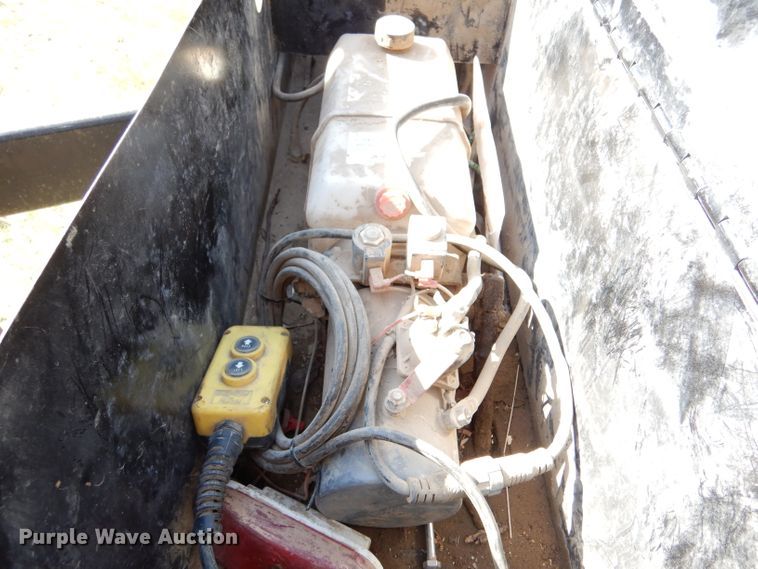 image for item LS9074 2002 Titan  dump trailer