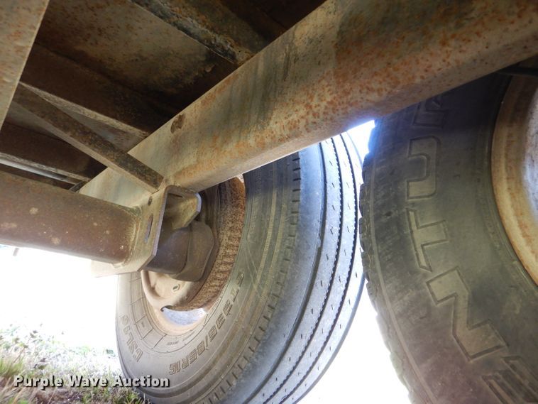 image for item LS9074 2002 Titan  dump trailer