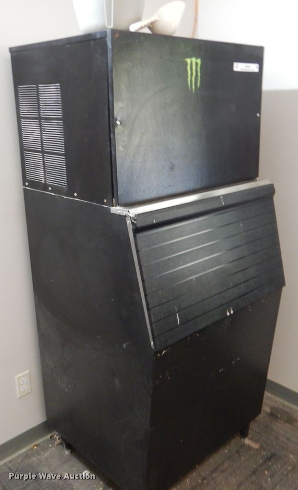 image for item LS9085 Manitowoc JD0452A  ice maker