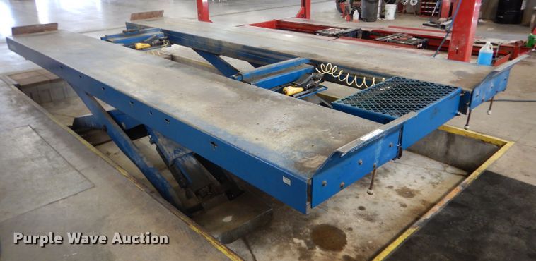 image for item LS9086 2005 Nussbaum Uni-Lift 13000  automotive lift