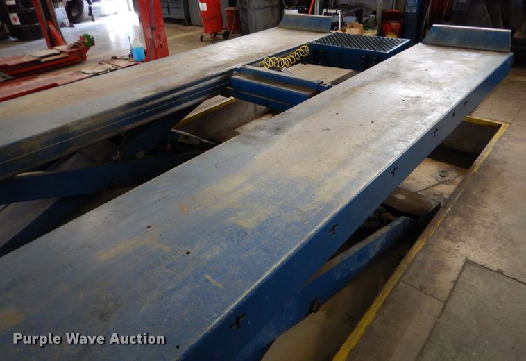 image for item LS9086 2005 Nussbaum Uni-Lift 13000  automotive lift