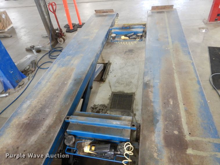 image for item LS9086 2005 Nussbaum Uni-Lift 13000  automotive lift